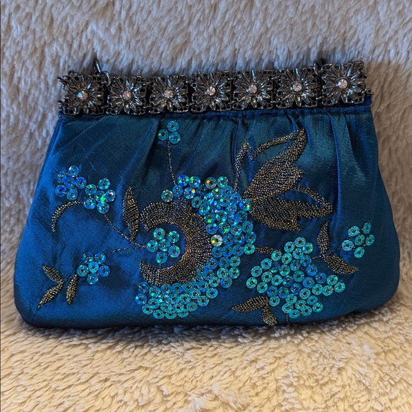 ERMO Vintage Sequin Clutch Bag - Picture 3 of 16